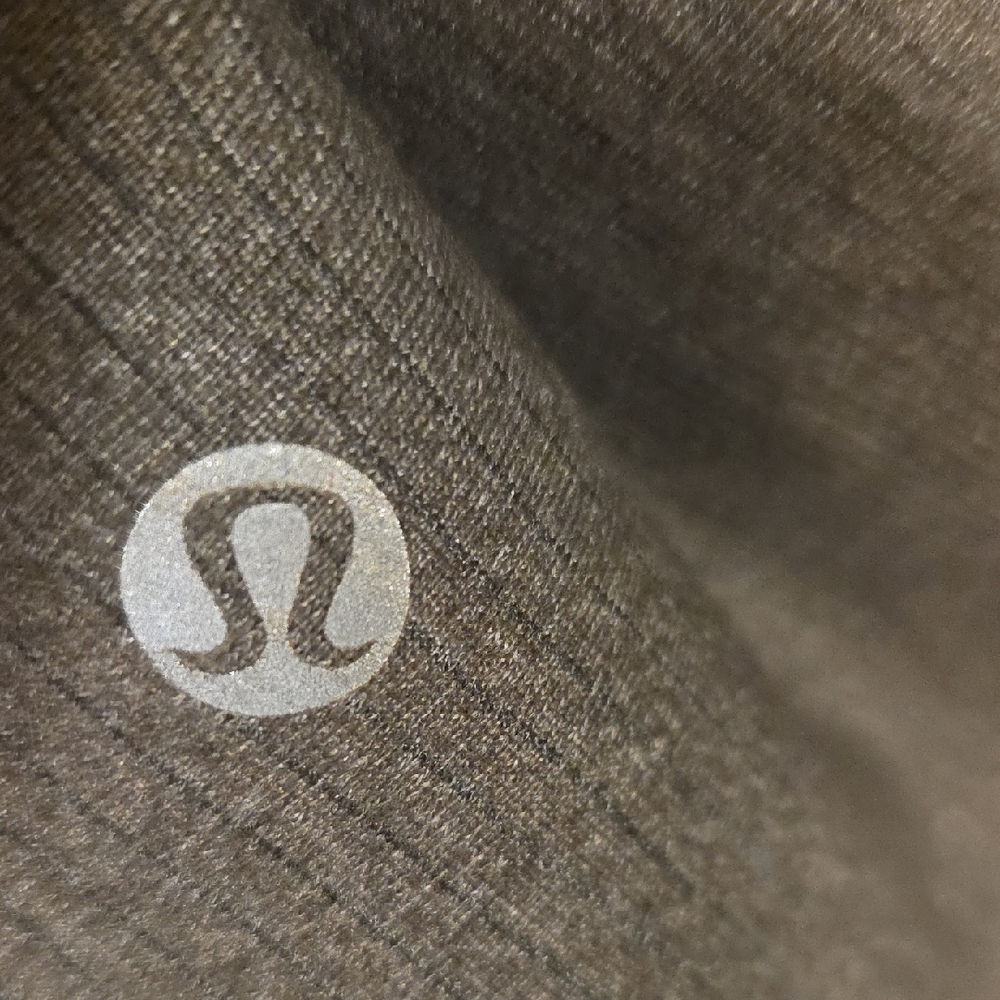 Lululemon Strappy Back Tank with Snakeskin Accent - Olive Size 6 - Picture 2 of 5